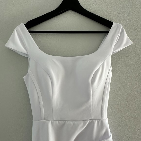 White Bridal Gown Size 0- Timeless and Elegant- Custom Made- Sheath Silhouette - Picture 7 of 9